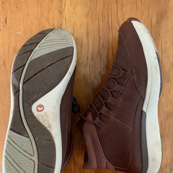 Clarks brown ankle boots - Picture 5 of 8